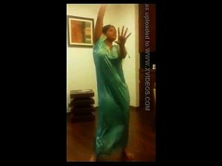 Tamil Esposa Sumithra Caliente Baile Para Marido