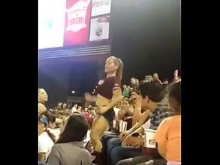 Chica De Culiacan Bailando En Estadio Tomateros Culiacan