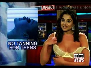 Vidya Balan Desnuda Boob Show