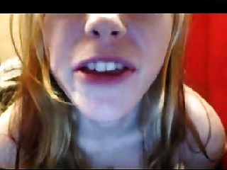 Webcam Chica Rubia Masturbarse Con El Dedo Del Pie De Curling