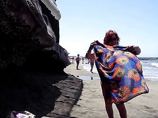 Playa, Abuelas, Desnudos Públicos