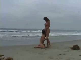 Sexo En La Playa 2