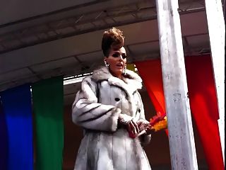 Carmen Carrera En Denver Orgullo