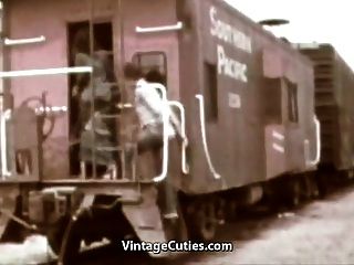 Deep Blowjob Y Hot Fuck En El Tren (1960s Vintage)