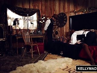 Kelly Madison Steampunk Sexo Se Sale De Los Rieles