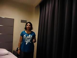 India Desi Tía Con Jefe En Hotel.mp4