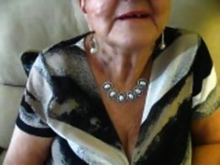 Abuelita De 80 Años De Edad